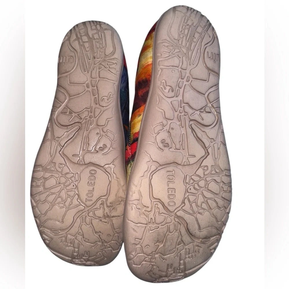 UIN Colorful Abstract Women's Slip-On Shoes size 9